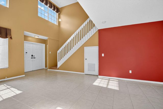 4045 NW 1st Street, Delray Beach, FL 33445