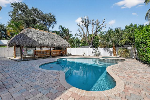 4045 NW 1st Street, Delray Beach, FL 33445