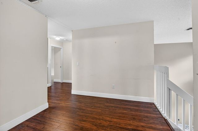 4045 NW 1st Street, Delray Beach, FL 33445