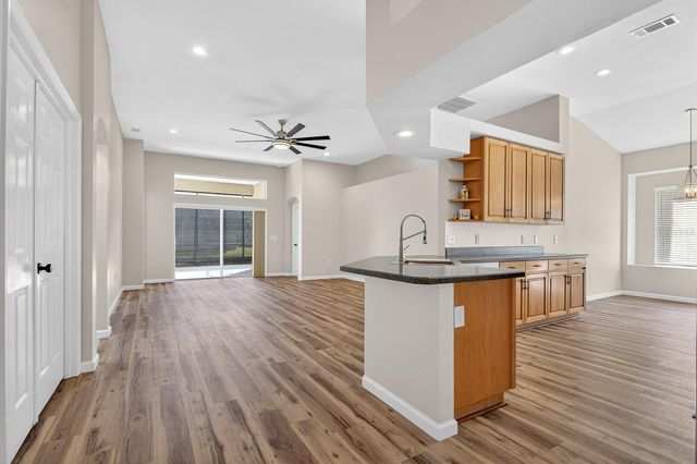 6002 MARTINGLADE PLACE, Lithia, FL 33547