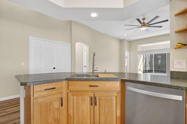 6002 MARTINGLADE PLACE, Lithia, FL 33547