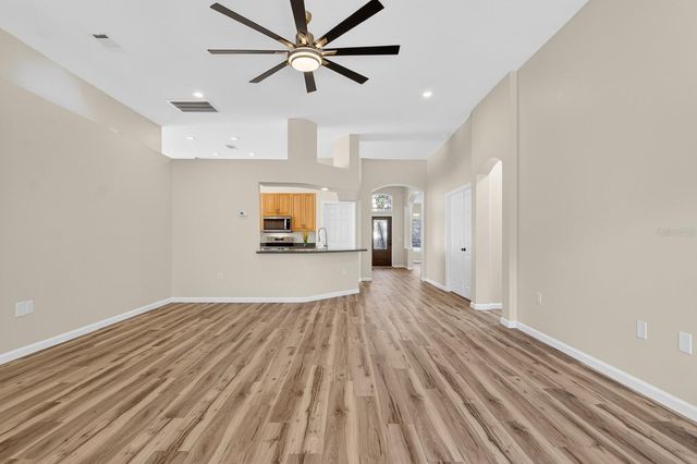 6002 MARTINGLADE PLACE, Lithia, FL 33547