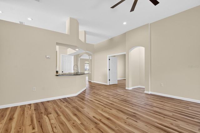 6002 MARTINGLADE PLACE, Lithia, FL 33547