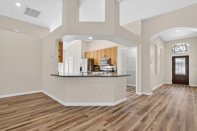 6002 MARTINGLADE PLACE, Lithia, FL 33547