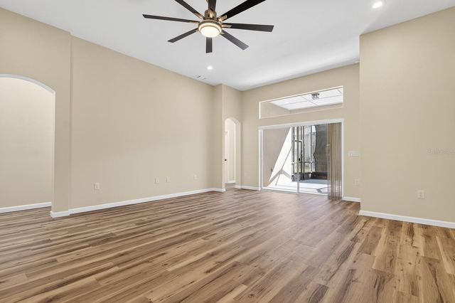 6002 MARTINGLADE PLACE, Lithia, FL 33547