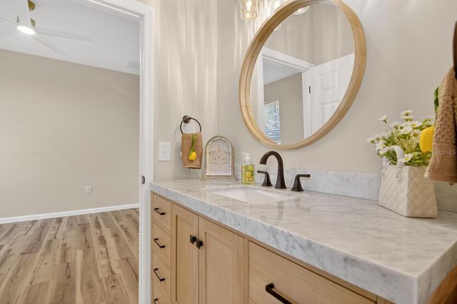 6002 MARTINGLADE PLACE, Lithia, FL 33547