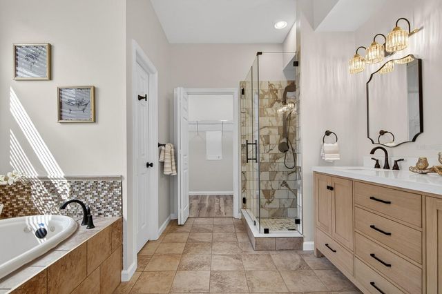 6002 MARTINGLADE PLACE, Lithia, FL 33547