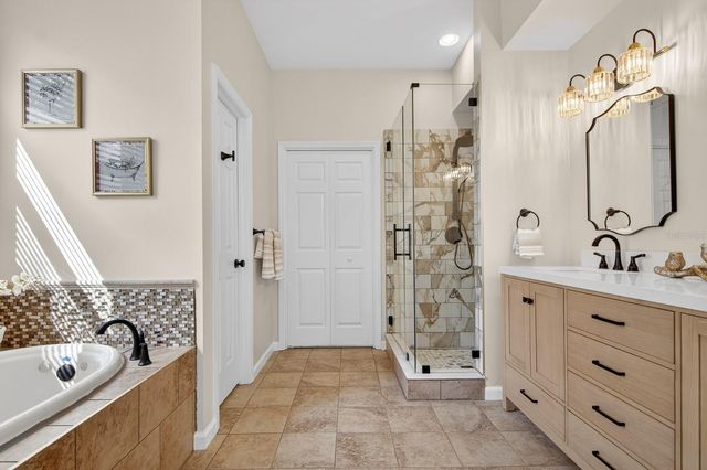 6002 MARTINGLADE PLACE, Lithia, FL 33547