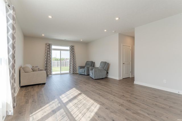 4814 Alaina Drive, Newburgh, IN 47630