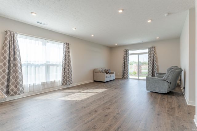 4814 Alaina Drive, Newburgh, IN 47630