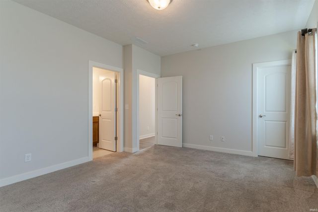 4814 Alaina Drive, Newburgh, IN 47630