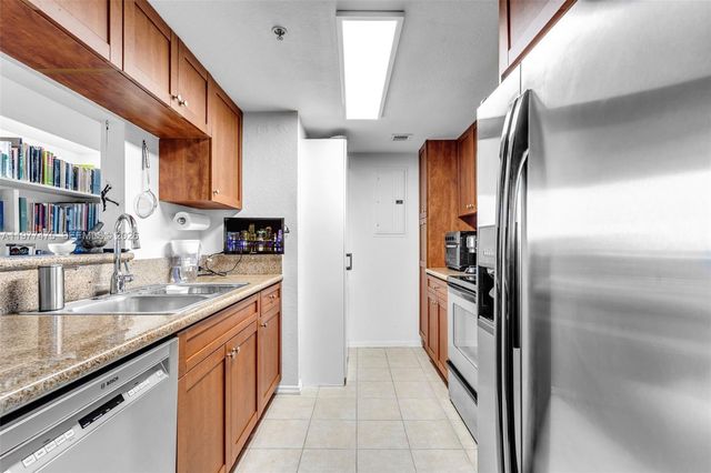 36 NW 6th Ave TS-8, Miami, FL 33128