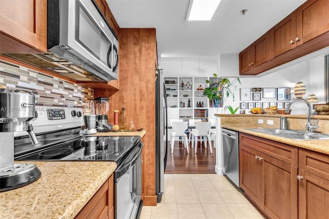 36 NW 6th Ave TS-8, Miami, FL 33128