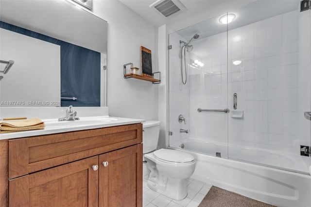 36 NW 6th Ave TS-8, Miami, FL 33128