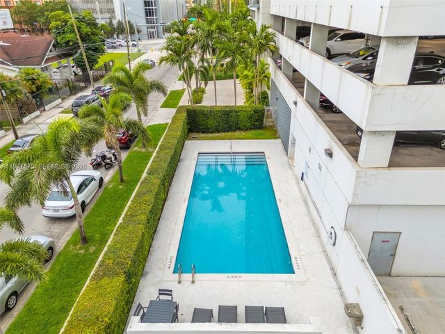 36 NW 6th Ave TS-8, Miami, FL 33128