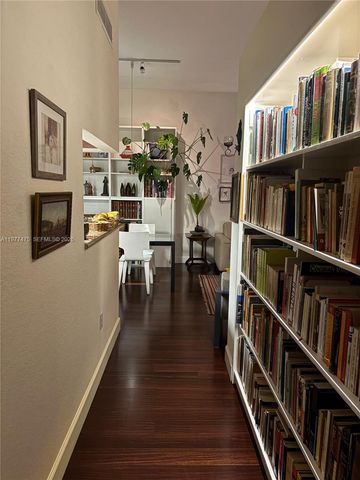 36 NW 6th Ave TS-8, Miami, FL 33128