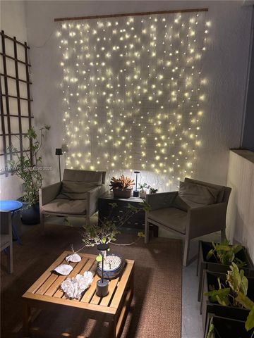 36 NW 6th Ave TS-8, Miami, FL 33128