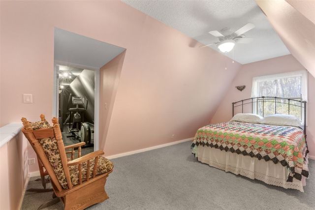 3098 Sandy Beach Road NE, Solon, IA 52333