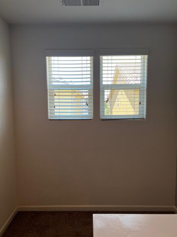 7037 N Creative Drive, Fresno, CA 93711