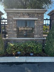 7037 N Creative Drive, Fresno, CA 93711