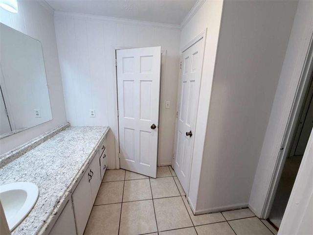 1514 NW Humphries Road NW, Conyers, GA 30012