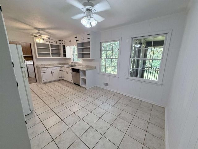 1514 NW Humphries Road NW, Conyers, GA 30012