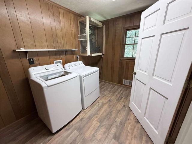 1514 NW Humphries Road NW, Conyers, GA 30012