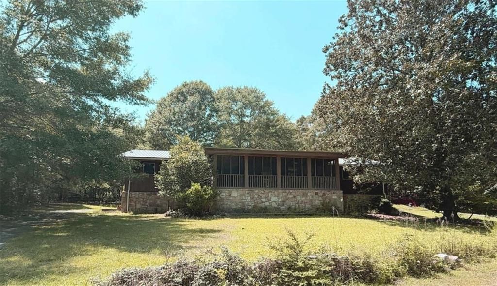 1514 NW Humphries Road NW, Conyers, GA 30012