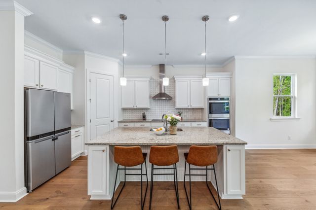7207 Lake Rd, Fairview, TN 37062