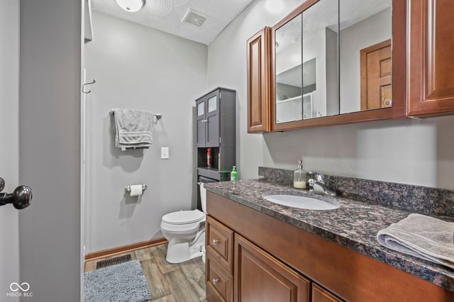 7820 Cannonade Drive, Indianapolis, IN 46217