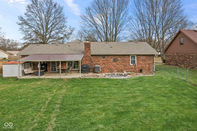 7820 Cannonade Drive, Indianapolis, IN 46217