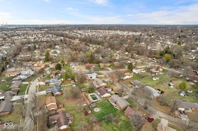 7820 Cannonade Drive, Indianapolis, IN 46217