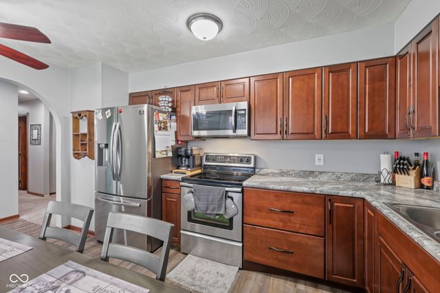 7820 Cannonade Drive, Indianapolis, IN 46217