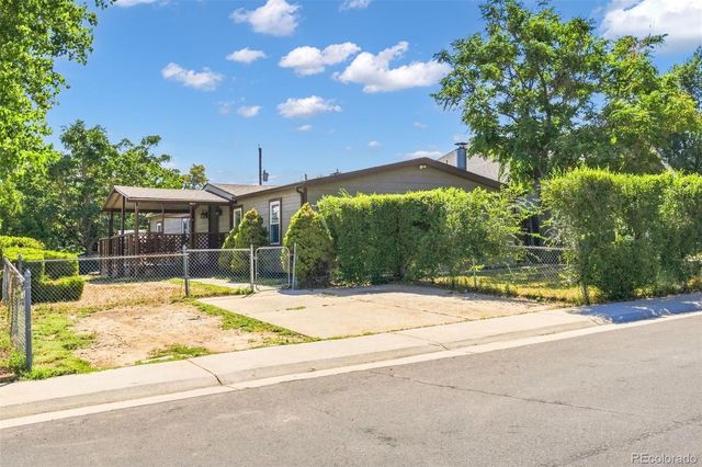 5540 Vallejo Street, Denver, CO 80221