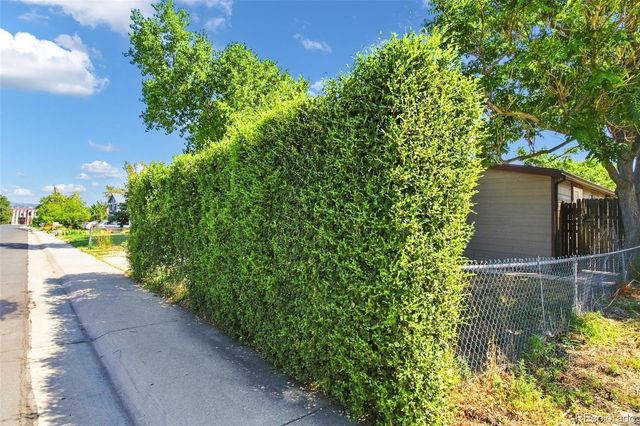 5540 Vallejo Street, Denver, CO 80221