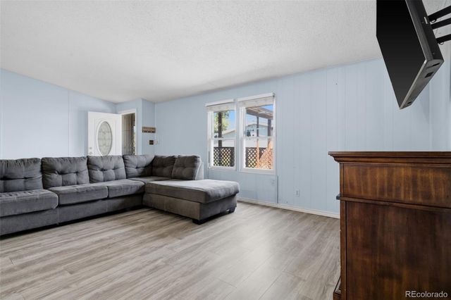 5540 Vallejo Street, Denver, CO 80221