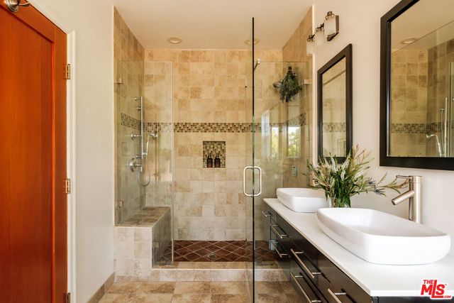 4116 Camero Avenue, Los Angeles, CA 90027