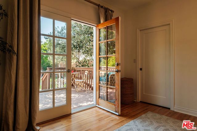 4116 Camero Avenue, Los Angeles, CA 90027