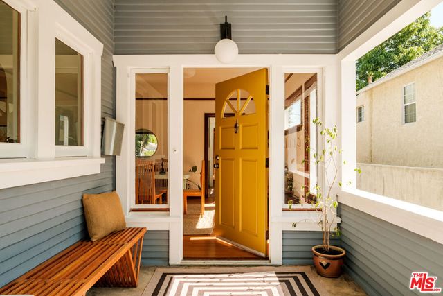 4116 Camero Avenue, Los Angeles, CA 90027