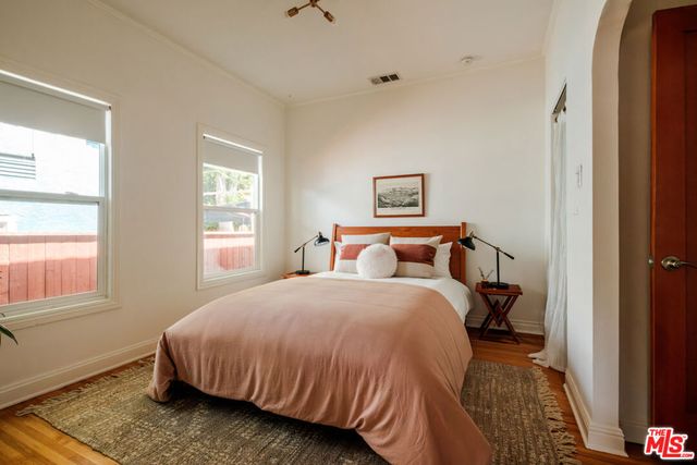 4116 Camero Avenue, Los Angeles, CA 90027