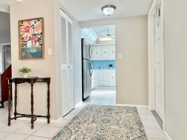 4401 NW 41st Street 104, Lauderdale Lakes, FL 33319