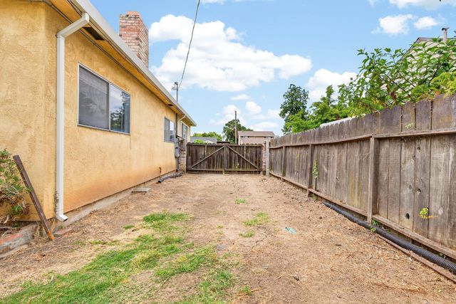 2033 Princeton Ave, Stockton, CA 95204