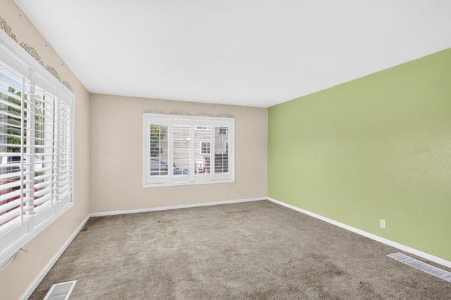 2033 Princeton Ave, Stockton, CA 95204