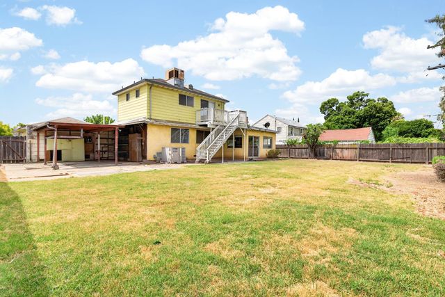 2033 Princeton Ave, Stockton, CA 95204