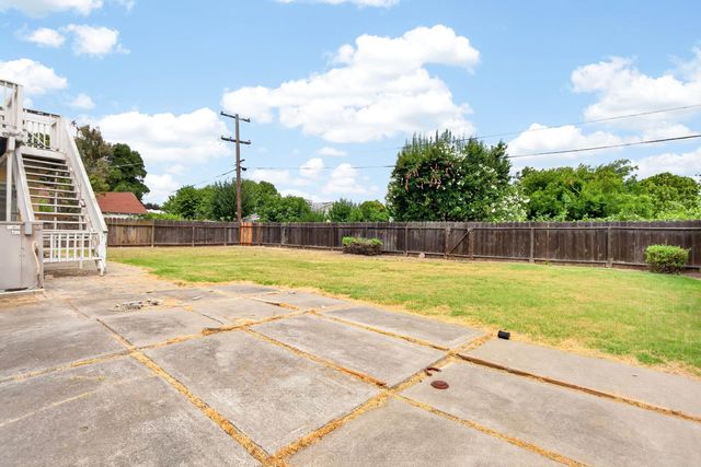 2033 Princeton Ave, Stockton, CA 95204