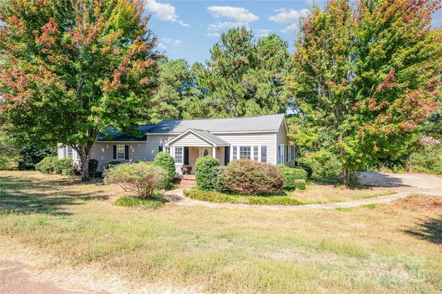 4562 Foster Blackmon Drive, Heath Springs, SC 29058