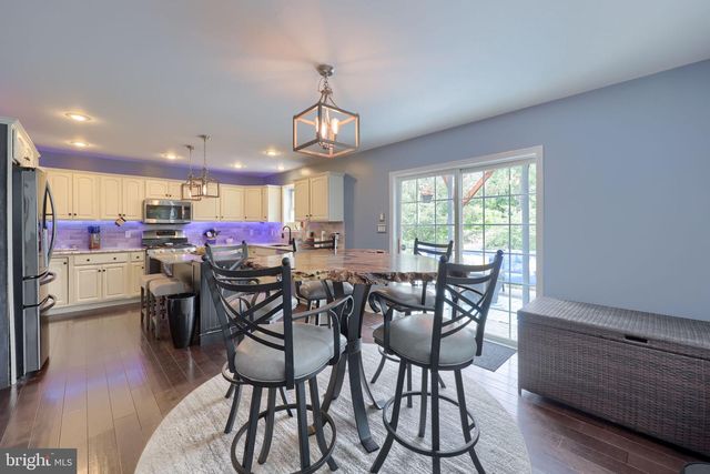180 AGAPE DR, Ephrata, PA 17522