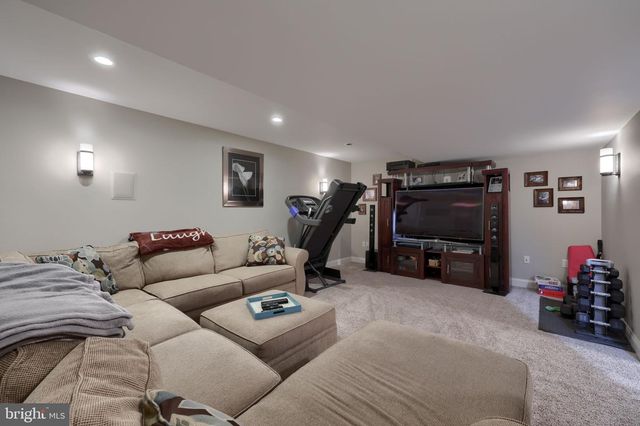 180 AGAPE DR, Ephrata, PA 17522