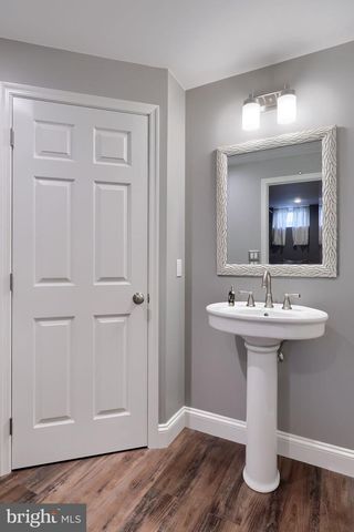 180 AGAPE DR, Ephrata, PA 17522