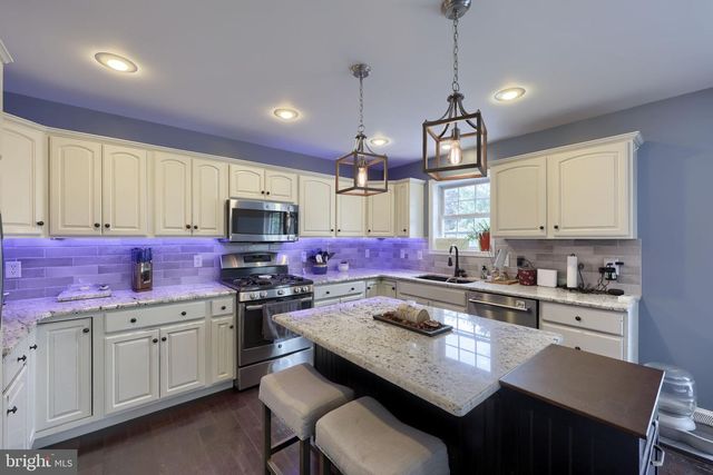 180 AGAPE DR, Ephrata, PA 17522